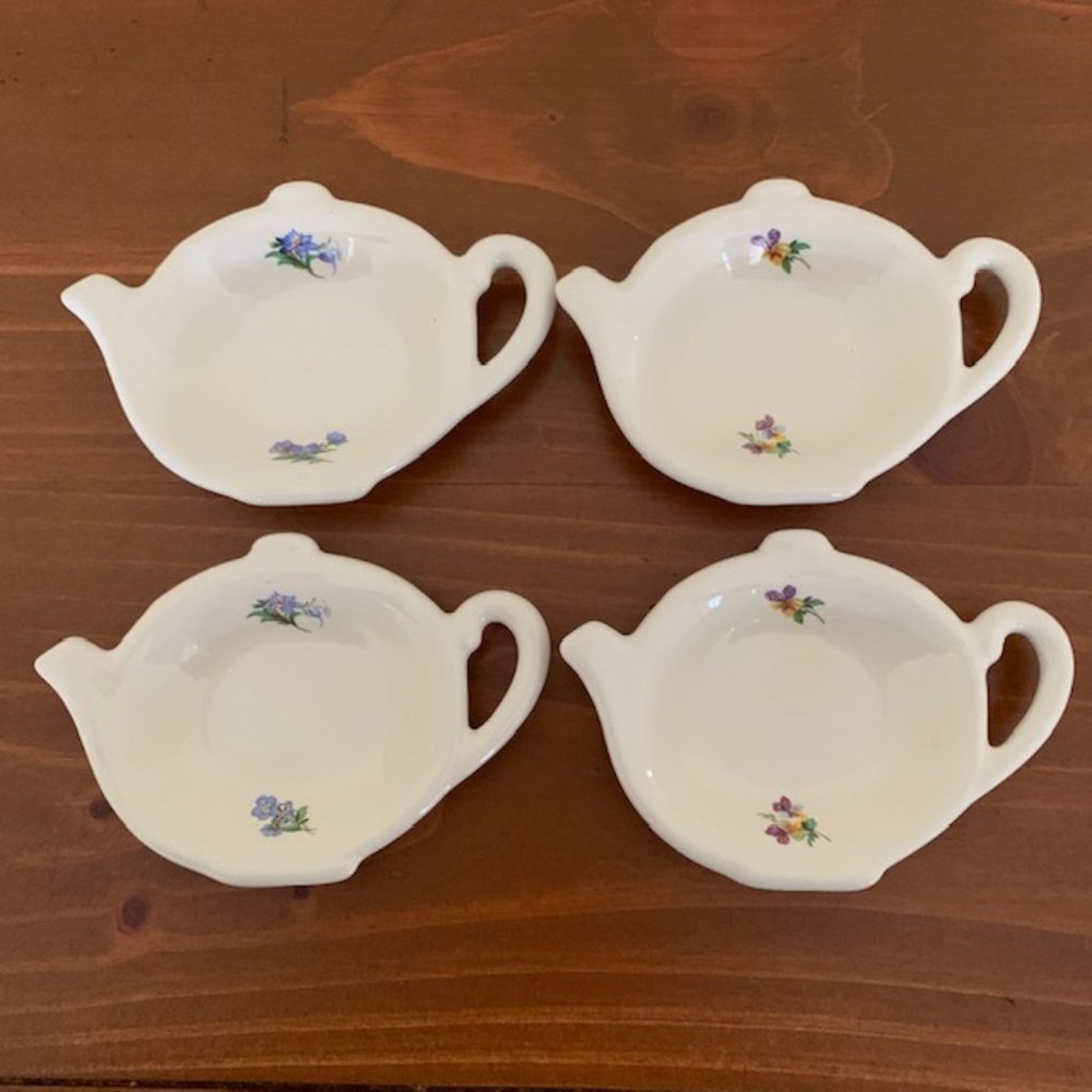 Set of 4 Teapot Shaped Tea Bag Caddies w/Flowers